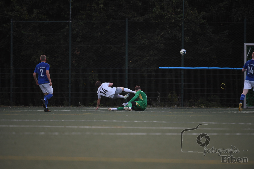 GVO Oldenburg 2-SV GOTANO | Herren Kreisliga; GVO Oldenburg 2 (weiß)-SV GOTANO (blau) am 15.08.2025 in Oldenburg (Sportanlage GVO); Photo: Philip Eiben 2025 - Realisiert mit Pictrs.com