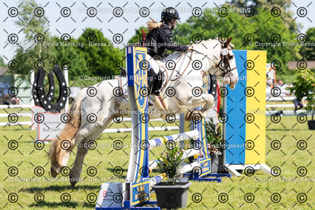 CL5A1081 | Emilia Reinking Fotografie - Realisiert mit Pictrs.com