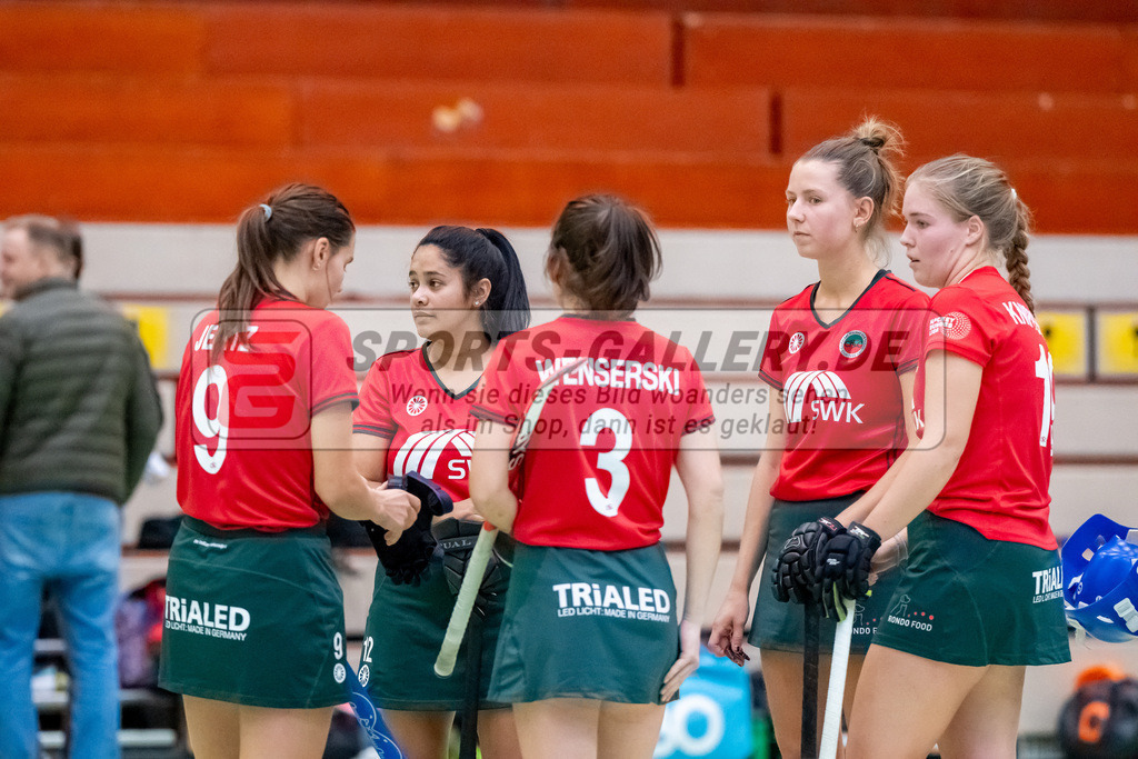 HK_20241214_100143 | 2. Bundesliga Halle Damen Crefelder HTC - DSD Düsseldorf am 14.12.2024 Halle Glockenpitz, Krefeld ,