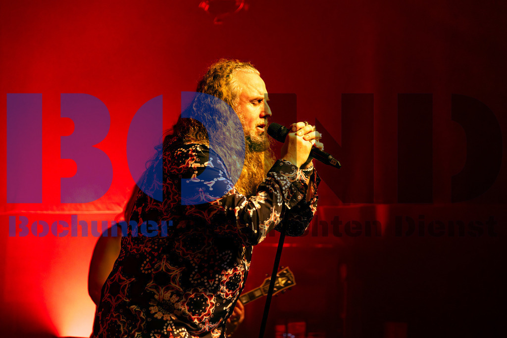 SES_NURDIO20250102-78 | bond - Realisiert mit Pictrs.com