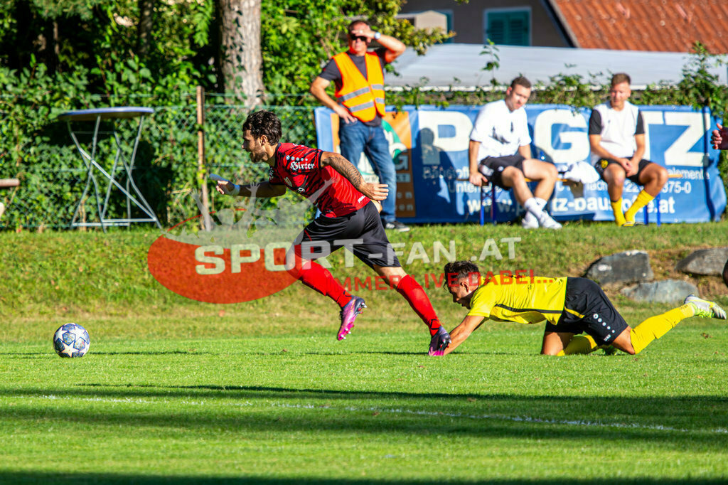 Kärntner Liga | Kärntner Liga ATUS Ferlach - ASKÖ Köttmannsdorf am 02.09.2023 in Ferlach
(Sportplatz), Austria, (Photo by Ernst Krawagner sport-fan.at) - Realisiert mit Pictrs.com