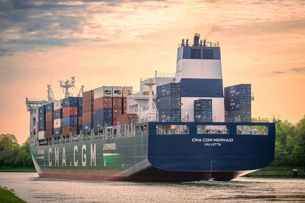 CCL_6461 | Entdecken Sie hochwertigen Fotodruck auf Leinwand, Acrylglas, Alu-Dibond und weiteren Materialien bei Fotodruck Online. Gestalten Sie individuelle Wandbilder in bester Qualität – ideal für besondere Erinnerungen und stilvolle Dekorationen. 