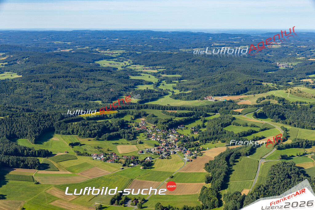 Schrägluftbild  Gollenbach  Mistelgau - Das Luftbild wurde 2025 vom UL-Flugzeug heraus erstellt ( keine Drohne ) - Hochauflösende Luftaufnahme -Nicht vergleichbar mit Google Maps oder Satelittenbilder- Die Geschenkidee !Mit Lizenz und Bildrechte bestellbar