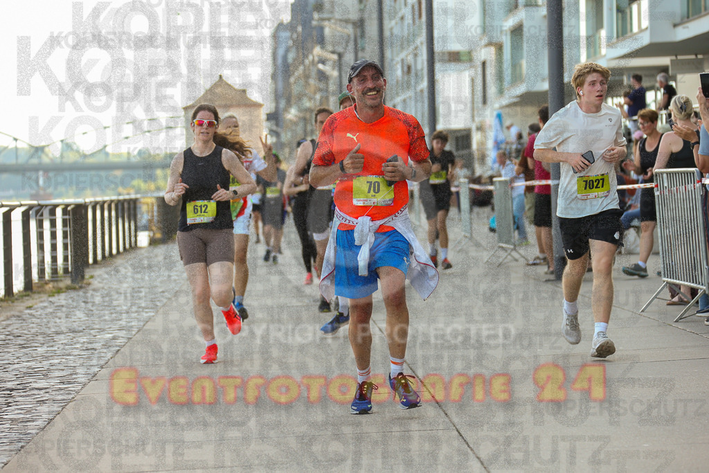250920_1448_EX1_7668 | Sportfotografie im Rhein-Sieg Kreis, Köln, Bonn, NRW, Rheinland Pfalz, Hessen, etc. Unser Tätigkeitsfeld umfasst den Laufsport vom Volkslauf über den Marathon, Duathlon, Triathon bis zum Ultralauf wie Kölnpfad Ultra oder Schindertrail.