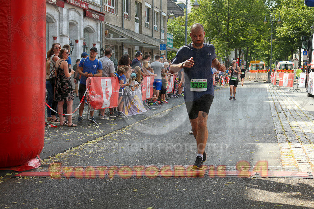 220625_1658_EX1_5627 | Sportfotografie im Rhein-Sieg Kreis, Köln, Bonn, NRW, Rheinland Pfalz, Hessen, etc. Unser Tätigkeitsfeld umfasst den Laufsport vom Volkslauf über den Marathon, Duathlon, Triathon bis zum Ultralauf wie Kölnpfad Ultra oder Schindertrail.