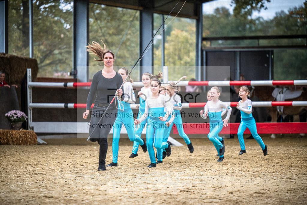 DOS_0016 | Entdecke hochwertige Reitturnierfotos von Foto Oger. Professionell, emotional und authentisch – jetzt Lieblingsmomente im Shop bestellen.Deutschlandweite Turnierfotografie. - Realisiert mit Pictrs.com