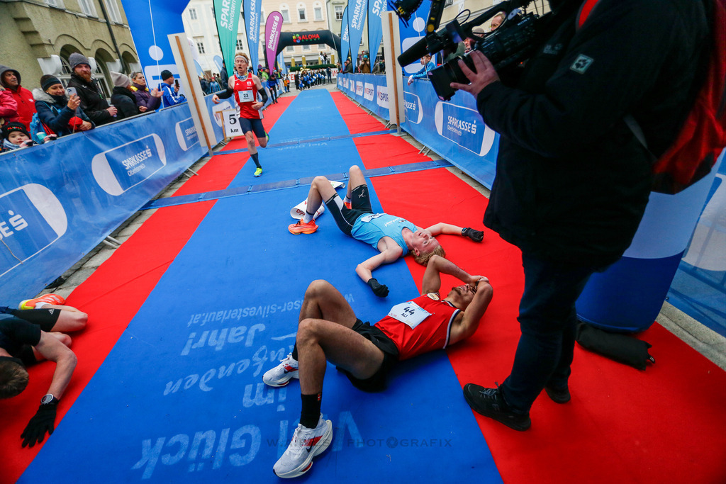 AW_20231231awmac-33 | WELS, 31.12.2023, Sparkasse Silvesterlauf Wels 2023 , Image shows: Photo: WAPICS / Andreas Willdoner