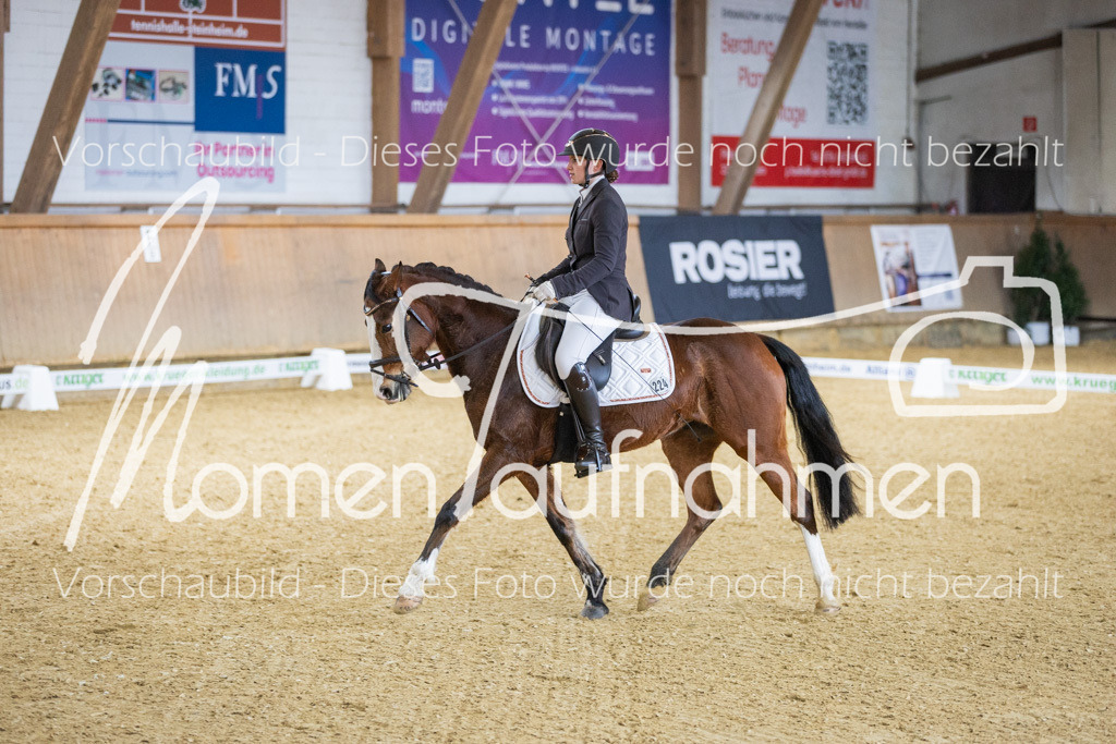 Sth-LPO25-A-Dr-132 | MomenTaufnahmen Pferdesportfotos