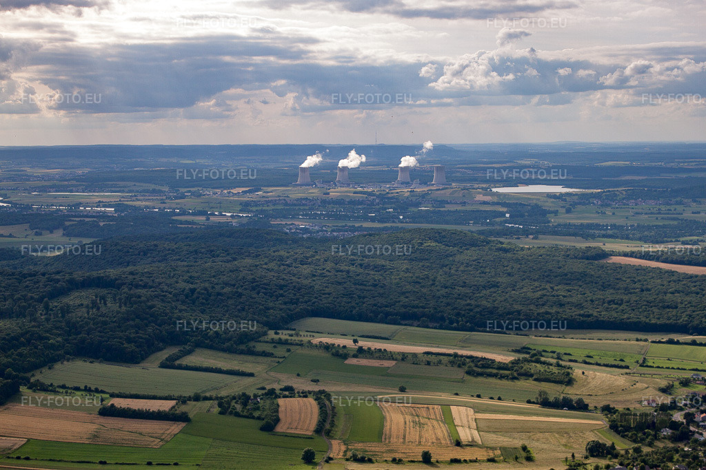 Vue aérienne: Vue de la ville à Oudrenne dans le département Moselle, France.Photo: IMG_50599.jpg prise le 23/06/2012 par Werner Riehm/FLY-FOTO.euRésolution de l'original: 4752 x 3168 px