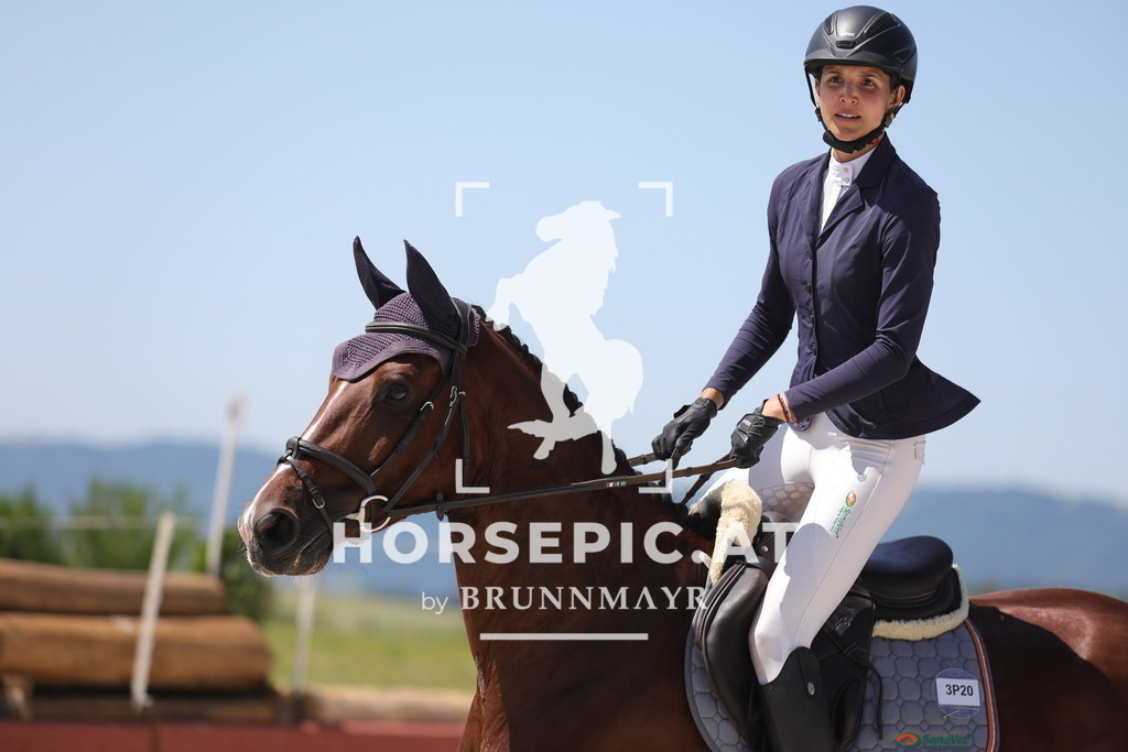 0P6A8334 | Willkommen bei Brunnmayr - Design & Fotografie – Ihrem Spezialisten für Reitturniere und Pferdeveranstaltungen in Oberösterreich, Salzburg und Bayern! Seit über 17 Jahren sind wir leidenschaftlich dabei.