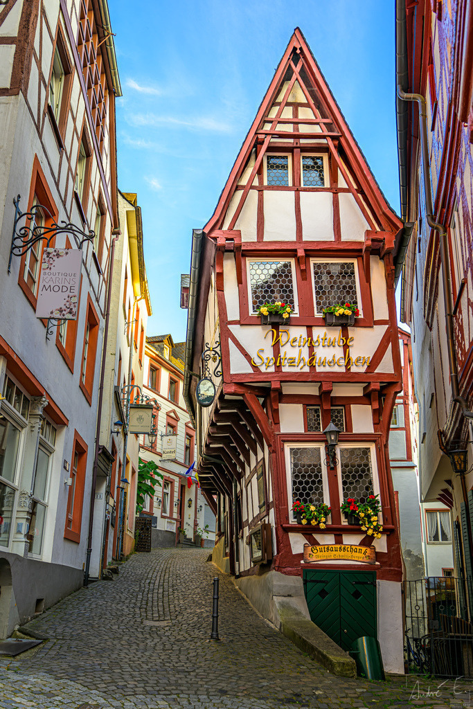 Das Spitzhäuschen in Bernkastel | Online Foto-Shop von André Engelhardt, Filmemacher und Fotograf. Fine Art Prints, Kunstdrucke, Fotogeschenke, Souvenirs von Mosel, Rhein und mehr. 