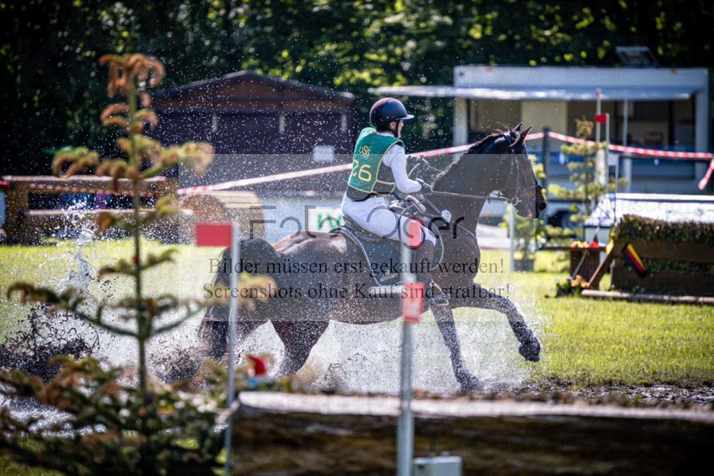 A1_Vielseitigkeitsturnier Melle Oldendorf-15c-0320 | Entdecke hochwertige Reitturnierfotos von Foto Oger. Professionell, emotional und authentisch – jetzt Lieblingsmomente im Shop bestellen.Deutschlandweite Turnierfotografie. - Realisiert mit Pictrs.com