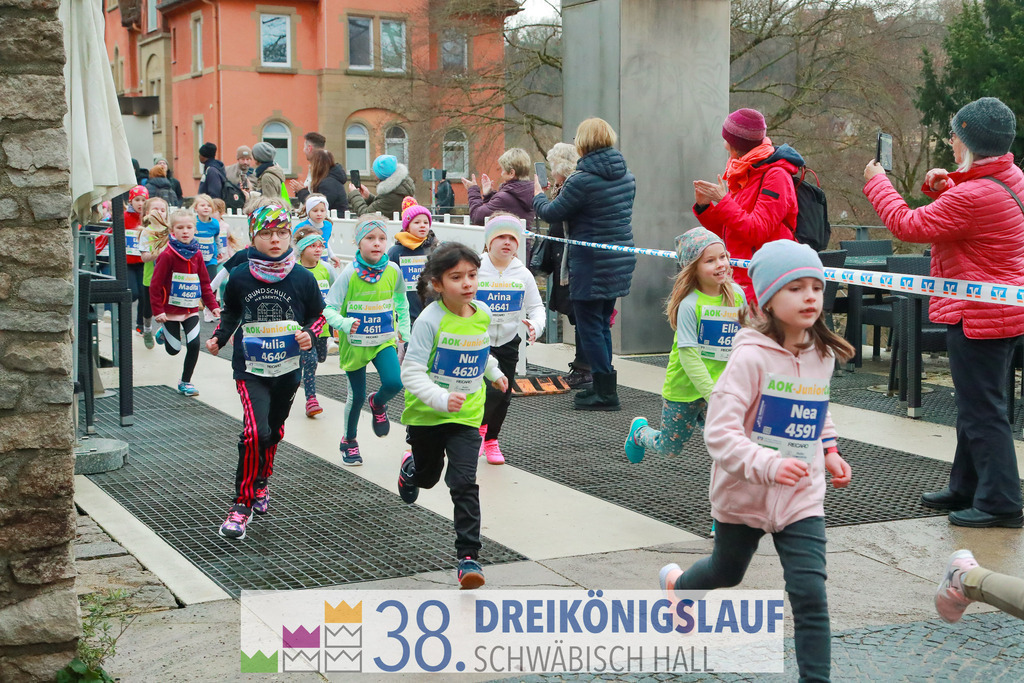 400m AOK Junior Cup | 3 Koenigslauf 2024 400m AOK Junior Cup - Realisiert mit Pictrs.com