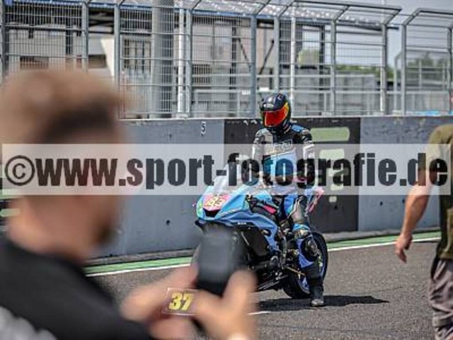 pube3642 | Professionelle Fotos von Sportveranstaltungen, aber auch Hochzeiten und anderen Events. - Realisiert mit Pictrs.com