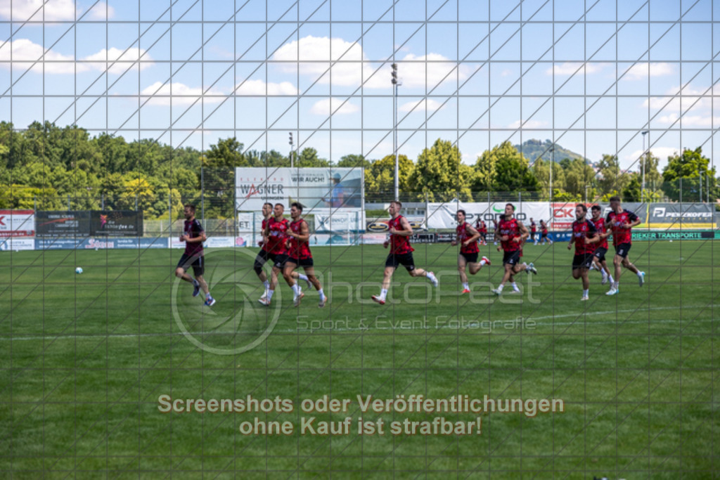 20250629_123810_2274 | #,1.Göppinger SV, Fussball, Oberliga BW - Trainingsauftakt, Saison 2025/2026, Rasensportplatz Stadion SV Göppingen, Hohenstaufenstr. 116, 73033 Göppingen, 29.06.2025 - 10:30 Uhr,Foto: PhotoPeet-Sportfotografie/Peter Harich