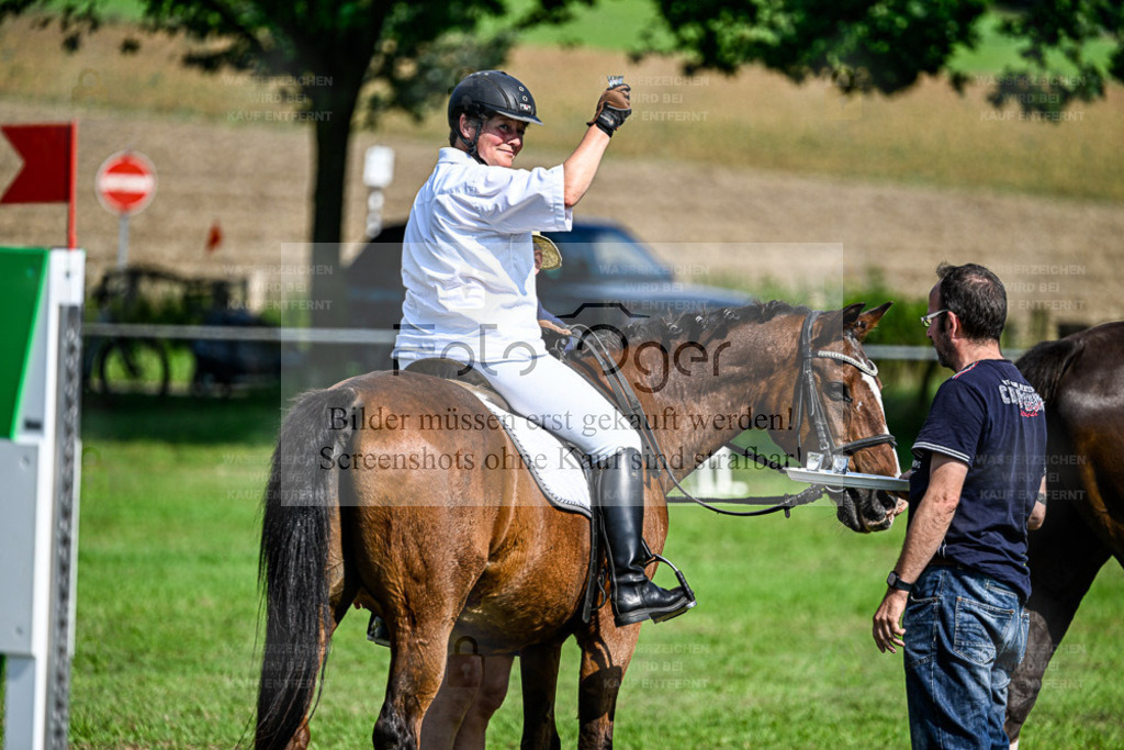 Reitturnier Hasbergen | Entdecke hochwertige Reitturnierfotos von Foto Oger. Professionell, emotional und authentisch – jetzt Lieblingsmomente im Shop bestellen. - Realisiert mit Pictrs.com