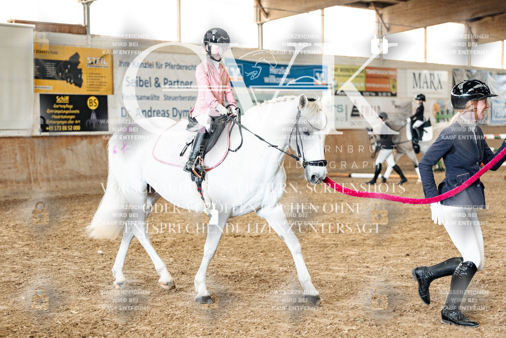 CK906083 | Turnierfotografie Pferdefotografie Trier Rheinland-Pfalz Pferdesport Reitsport Tierfotografie Sportfotografie Pferdevideo Pferdevideografie Equestrianvideography equestrianphotography  - Realisiert mit Pictrs.com