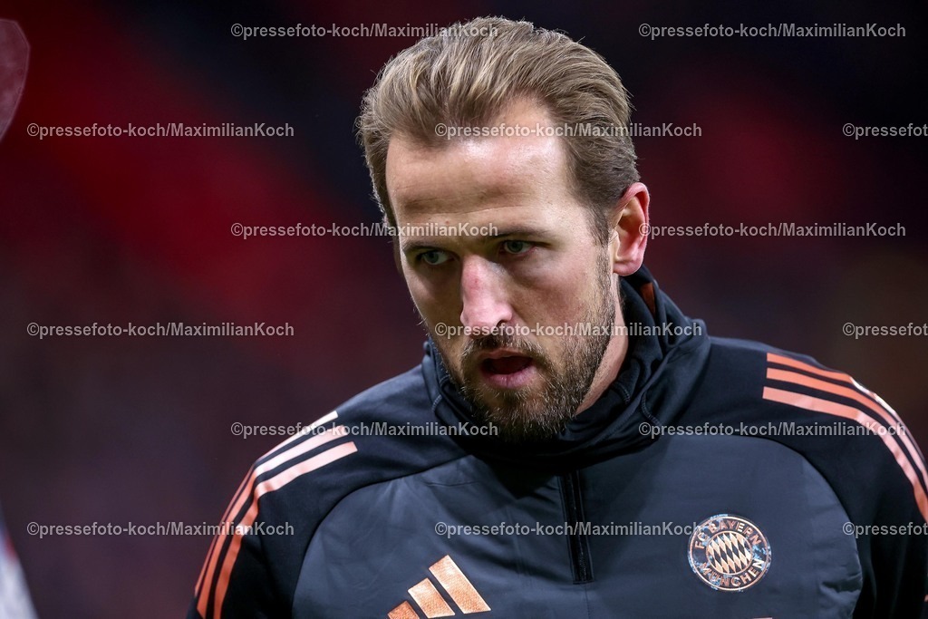 Lev15022501190 | 15.02.2025, Fußball, Bayer 04 Leverkusen - FC Bayern München, 1. Fußball Bundesliga, 22. Spieltag, BayArena, Saison 2024 2025: Harry Kane (FC Bayern #9)DFB regulations prohibit any use of photographs as image sequences and or quasi-video.