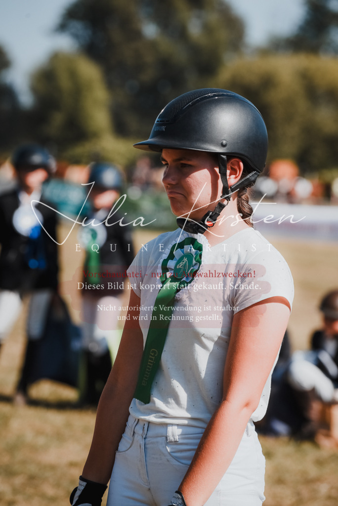 DSC_6370 | Pferde- und Turnierfotografie in Westsachsen. Pferdeportraits, Auftragszeichnungen und intuitive Kunst.