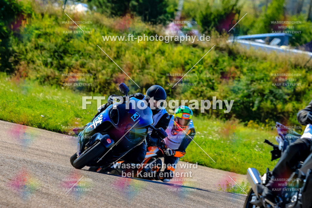 003-2415 | Hier findet Ihr Bilder von Touristenfahrten auf der Nürburgring Nordschleife oder von anderen Veranstaltungen die ich besucht habe. Viel Spass beim Durch Schauen 