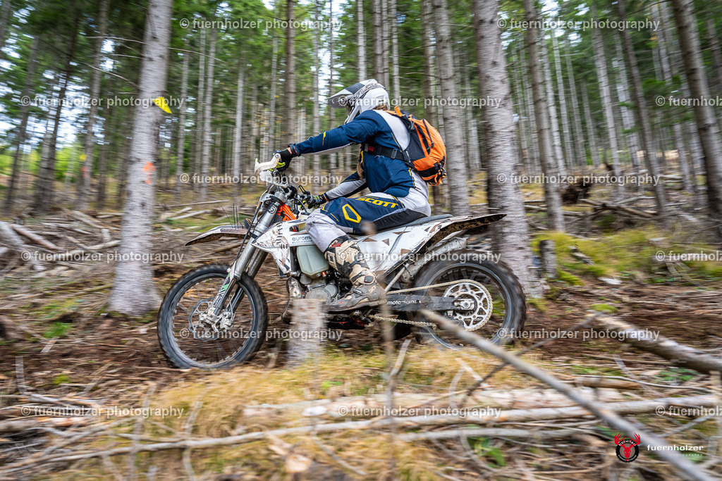 fuernholzer_251026-C1-352 | Fotografische Impressionen von der Red Stag Enduro Extreme by fuernholzer-photography.com. Endurosport in Österreich fotografisch festgehalten von fuernholzer. Auftragsfotografie für Private, Gewerbefotos und Industriefotografie. Eventfotografie, Sportfotografie und Motorsportfotografie. Anbieter von Fotoworkshops, Fototraining, fotografischen Vorträgen und Fotoseminaren.