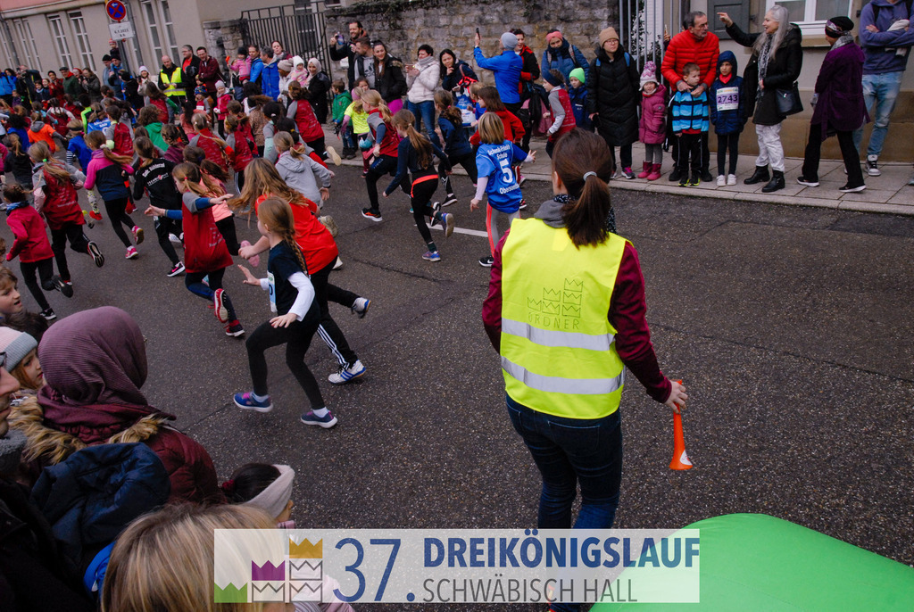 AOK JuniorCup 400m | 3Koenigslauf 2023 - Realisiert mit Pictrs.com