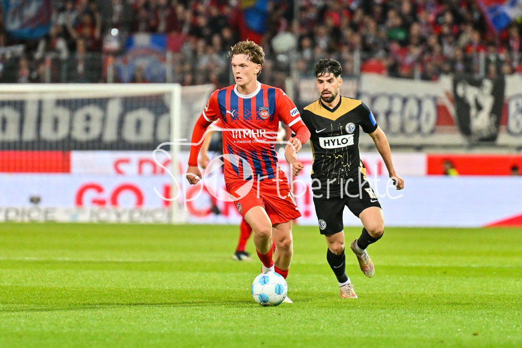 1. FC Heidenheim - SV Elversberg 07 | im Duell Paul WANNER (Heidenheim 10) und Semih SAHIN (SV Elversberg 8) / Zweikampf / Relegation Bundesliga: 1. FC Heidenheim - SV Elversberg 07, Voith-Arena am 22.05.2025 / DFL REGULATIONS PROHIBIT ANY USE OF PHOTOGRAPHS AS IMAGE SEQUENCES AND/OR QUASI-VIDEO / BLD / ZDF