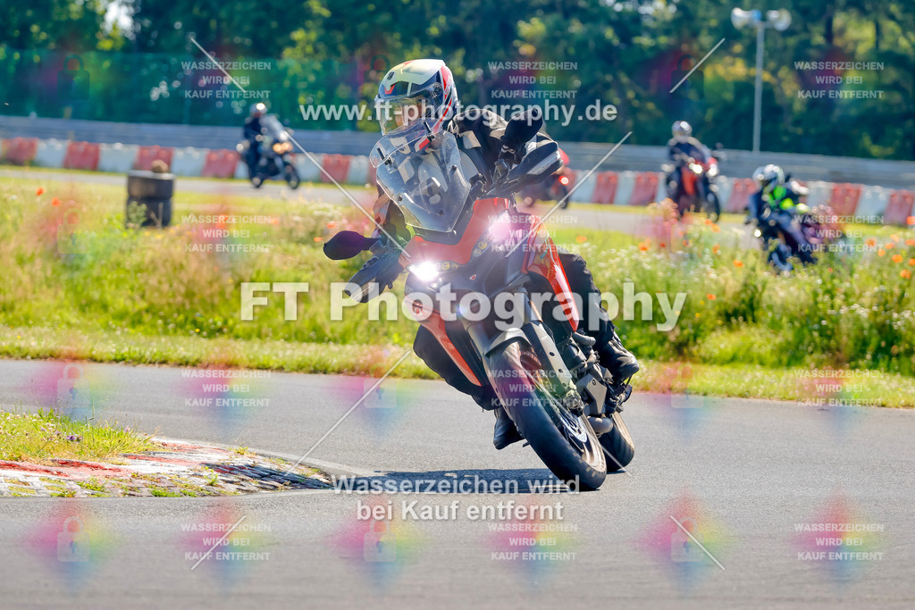 _MOT9089 | Hier findet Ihr Bilder von Touristenfahrten auf der Nürburgring Nordschleife oder von anderen Veranstaltungen die ich besucht habe. Viel Spass beim Durch Schauen 
