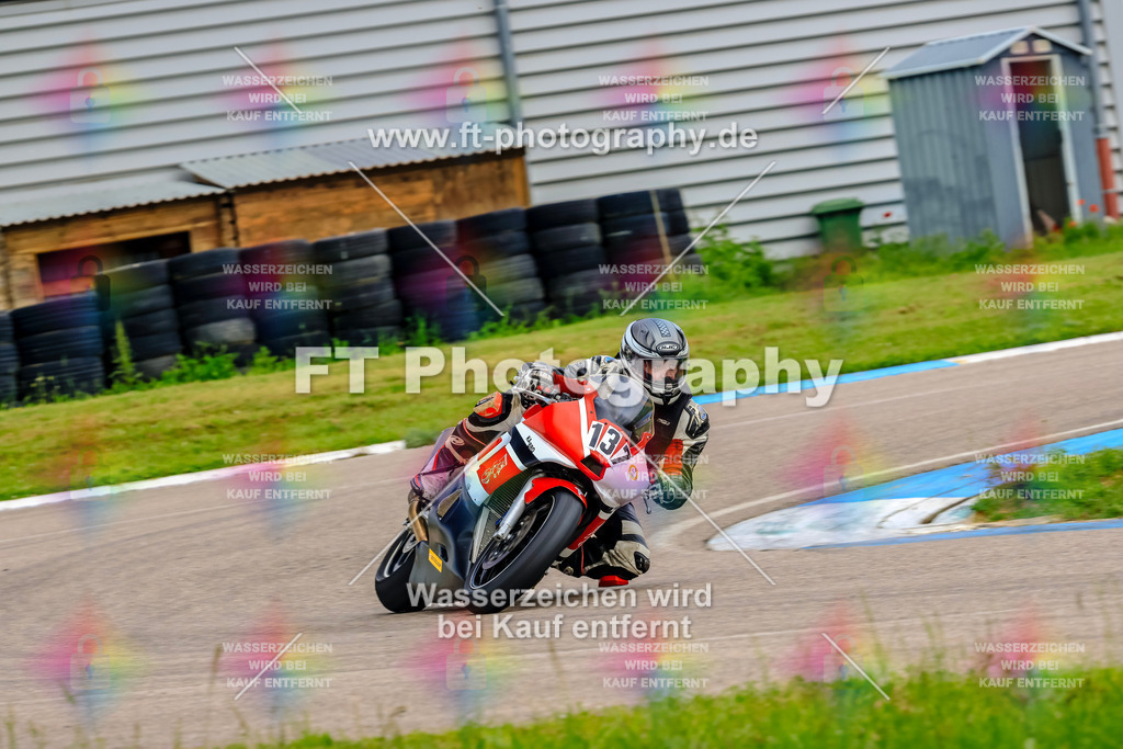 MotoTeam-8140 | Hier findet Ihr Bilder von Touristenfahrten auf der Nürburgring Nordschleife oder von anderen Veranstaltungen die ich besucht habe. Viel Spass beim Durch Schauen 