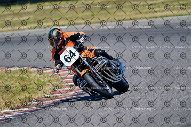 25bc03-1633 | markuskiefer.com - Realisiert mit Pictrs.com