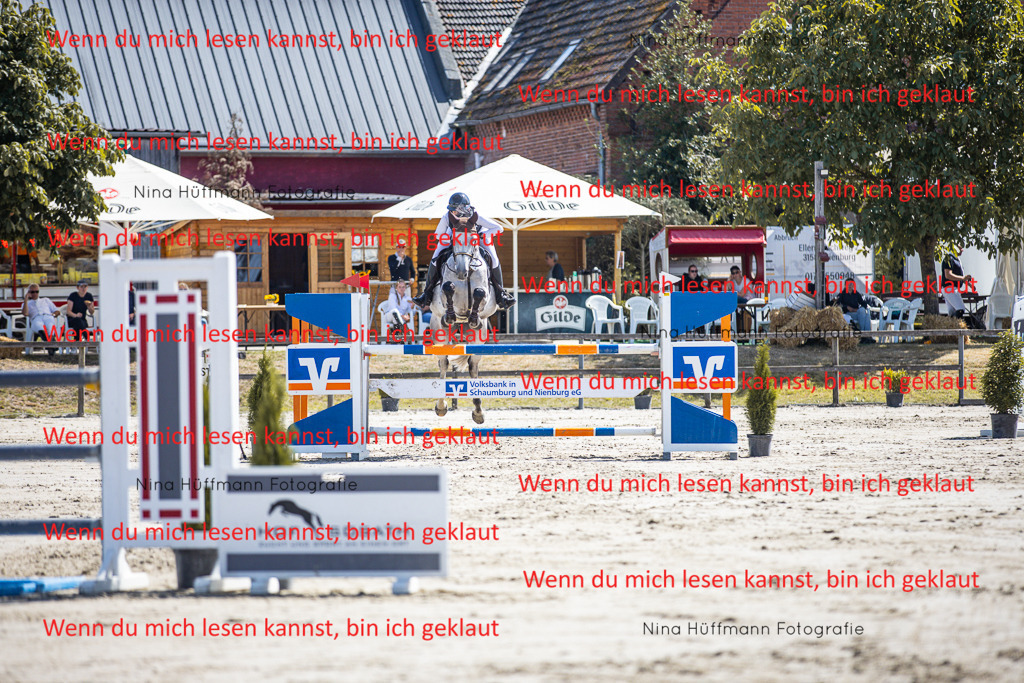 BK1A6323 | Turnierbilder Turnierfotos Nina Hüffmann Turnierfotografie Pferdefotografie Tierzeichnung Haustierzeichnung Pferdezeichnung Hundezeichnung Videograf  - Realisiert mit Pictrs.com
