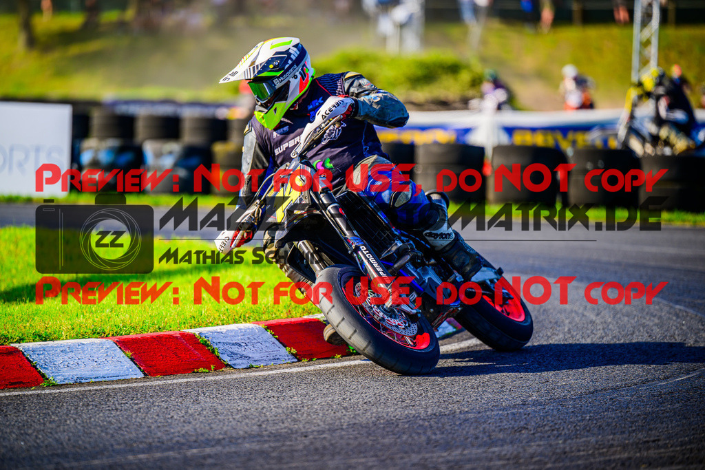 MaZZes_FotoMatrix_240511_6021986_9105 | UE40