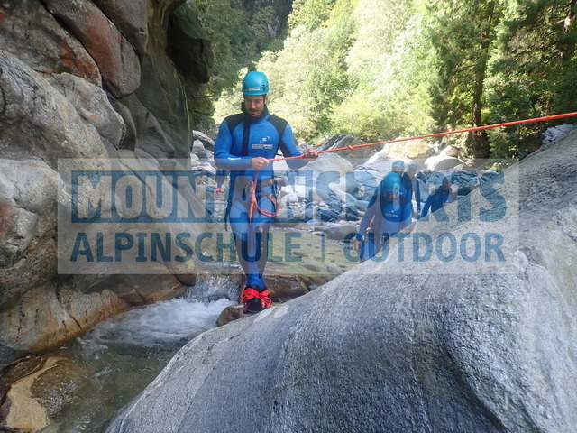 P9210006 | Bestelle die Bilder deines Berg- oder Wasser-Abenteuers mit Mountain Sports bequem von zu Hause aus direkt über unseren Online Fotoshop von pictrs.com. - Realisiert mit Pictrs.com