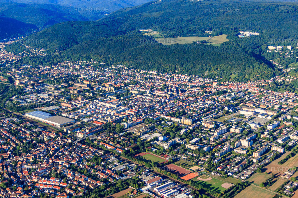 Luftbild: Ortsansicht von Südwesten im Ortsteil Rohrbach in Heidelberg im Bundesland Baden-Württemberg in Deutschland. Foto: IMG_51896.jpg vom 18.08.2012 durch Werner Riehm/FLY-FOTO.de – Auflösung des Originals: 4752 x 3168 px
