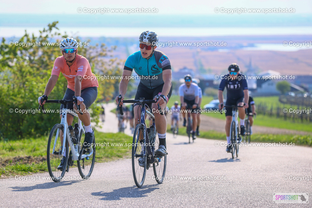 TRA_0197 | Neusiedlersee Radmarathon 2026@sportshot_your_pictrs #yourpictures#roadtowm2029 #nrm #neusiedlerseeradmarathon #neusiedlersee #neusiedlerseetourismus #burgenland #mörbisch #nrm26 #burgenlandtourismus #voglundco #poweredbyburgenlandtourismus #radsport #rad #marathon #ucigranfondo #visitburgenland #ucigranfondoworldseries