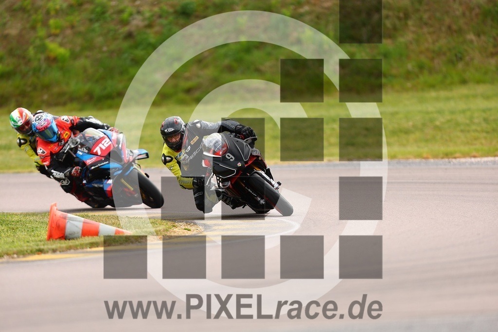 0009_1-20260503_01729 | Schöne Erinnerungen an spannende Momente - das festzuhalten ist unser Job. PIXELrace.de ist seit 2003 auf den Rennstrecken Europas unterwegs um die Action draußen beim Fahren und die wunderbare Stimmung imm Fahrerlager für euch einzufangen.