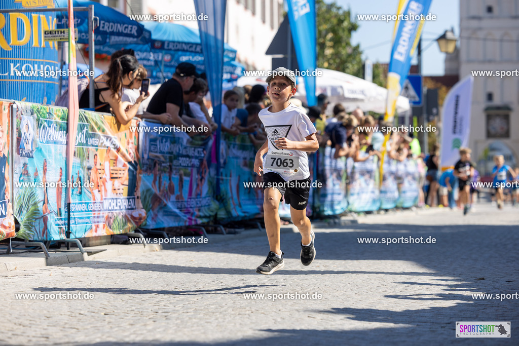 VJ__3146 | Stadtlauf Erding 2025 #stadtlauferding #erdingstadtlauf #stadtlauf_erding #laufmotivation #trisporterding #yourpictrs #sportshot_your_pictrs