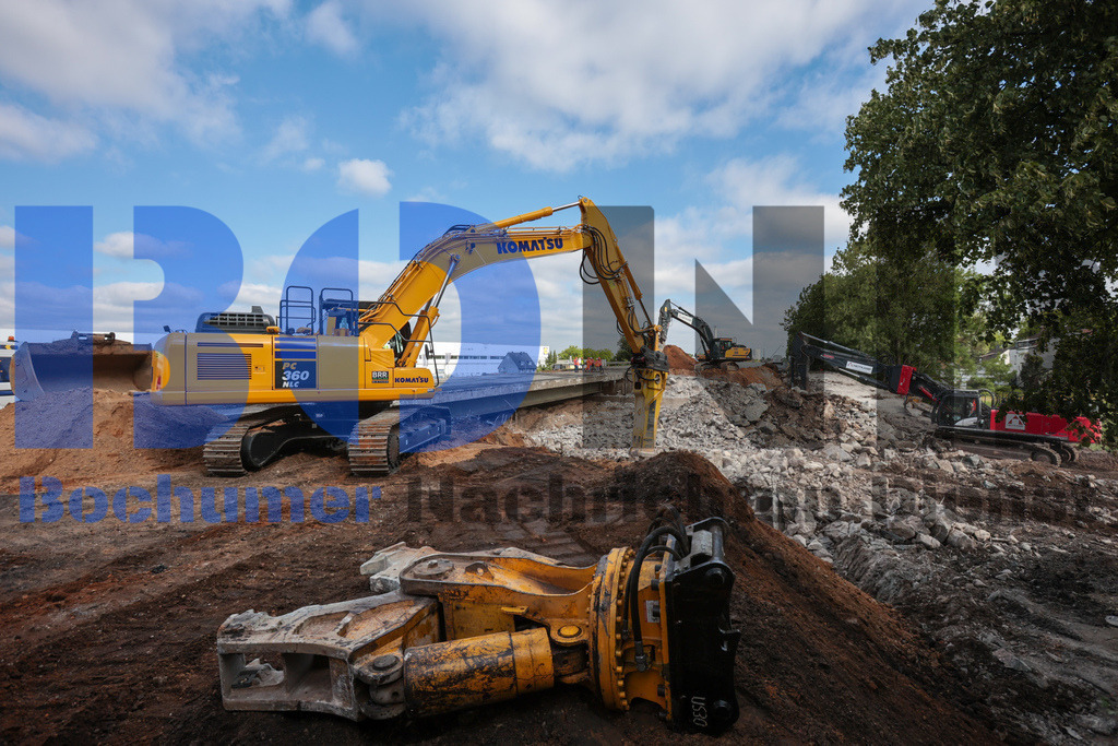 SES_BOCHER20250628-28 | bond - Realisiert mit Pictrs.com