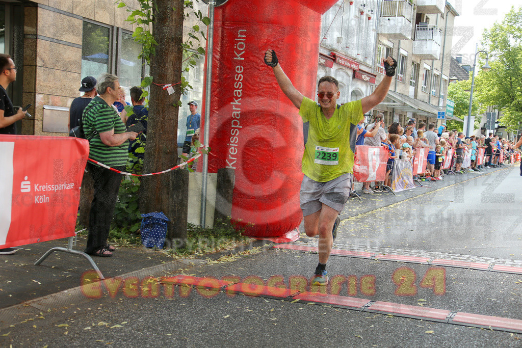 220625_1658_EX1_5613 | Sportfotografie im Rhein-Sieg Kreis, Köln, Bonn, NRW, Rheinland Pfalz, Hessen, etc. Unser Tätigkeitsfeld umfasst den Laufsport vom Volkslauf über den Marathon, Duathlon, Triathon bis zum Ultralauf wie Kölnpfad Ultra oder Schindertrail.