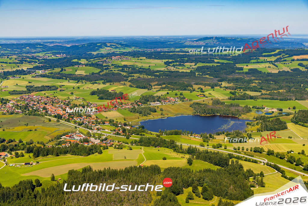 Luftaufnahme von  Bad Bayersoien - Die Luftaufnahme wurde 2025 vom UL-Flugzeug heraus erstellt ( keine Drohne ) - Hochauflösende Luftaufnahme - für professionelle Ausdrucke geeignet. Die Geschenkidee !Mit Lizenz und Bildrechte bestellbar