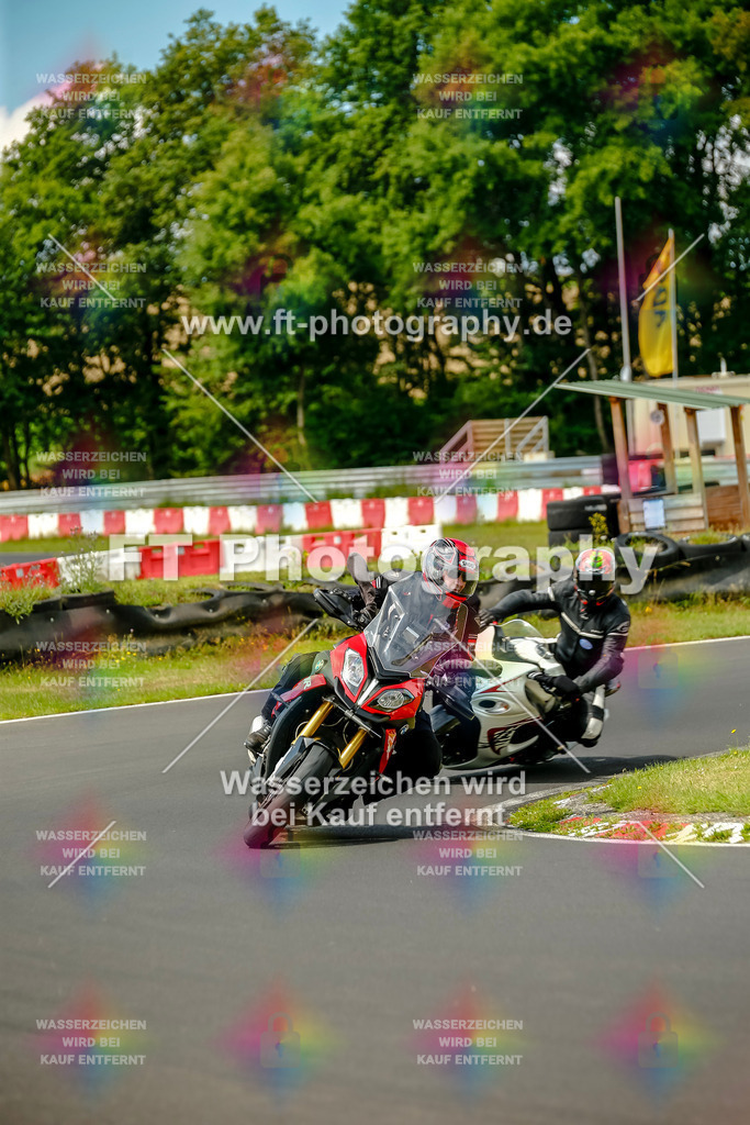 VBK-4720 | Hier findet Ihr Bilder von Touristenfahrten auf der Nürburgring Nordschleife oder von anderen Veranstaltungen die ich besucht habe. Viel Spass beim Durch Schauen 