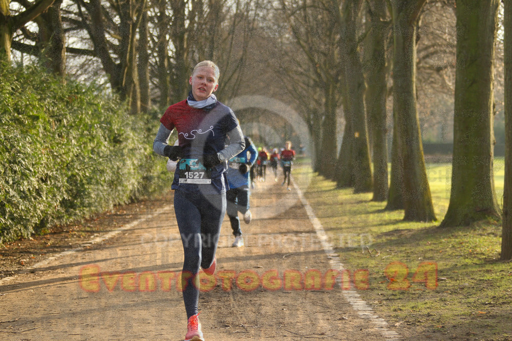 241231_1015_EV4_3575 | Sportfotografie im Rhein-Sieg Kreis, Köln, Bonn, NRW, Rheinland Pfalz, Hessen, etc. Unser Tätigkeitsfeld umfasst den Laufsport vom Volkslauf über den Marathon, Duathlon, Triathon bis zum Ultralauf wie Kölnpfad Ultra oder Schindertrail.