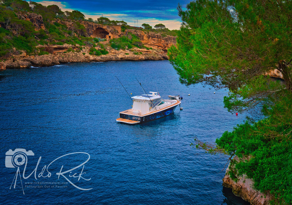 Portocolom_auf_Mallorca | Entdecken Sie Fotografie aus Leidenschaft: Auftragsfotografie, HD-Fotos, Geschenkartikel aus Ihren Bildern und vieles mehr. Beauftragen Sie uns für besondere Momente!