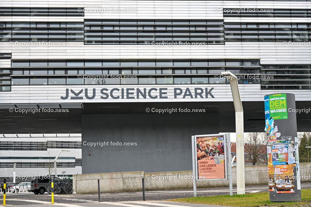 JKU Linz_ Science Park_ 09.02.2024-14 | 09.02.2024, Johannes Kepler Universitaet Linz, AUT, JKU, Gelaende, im Bild JKU Linz, Science Park, Campus, Technologie, hoch-modernes und architektonisch spektakulaeres Campus-Zentrum, Mechatronik, Kuenstliche Intelligenz, Digitalisierung, Mathematik, Forschung, Entwicklung