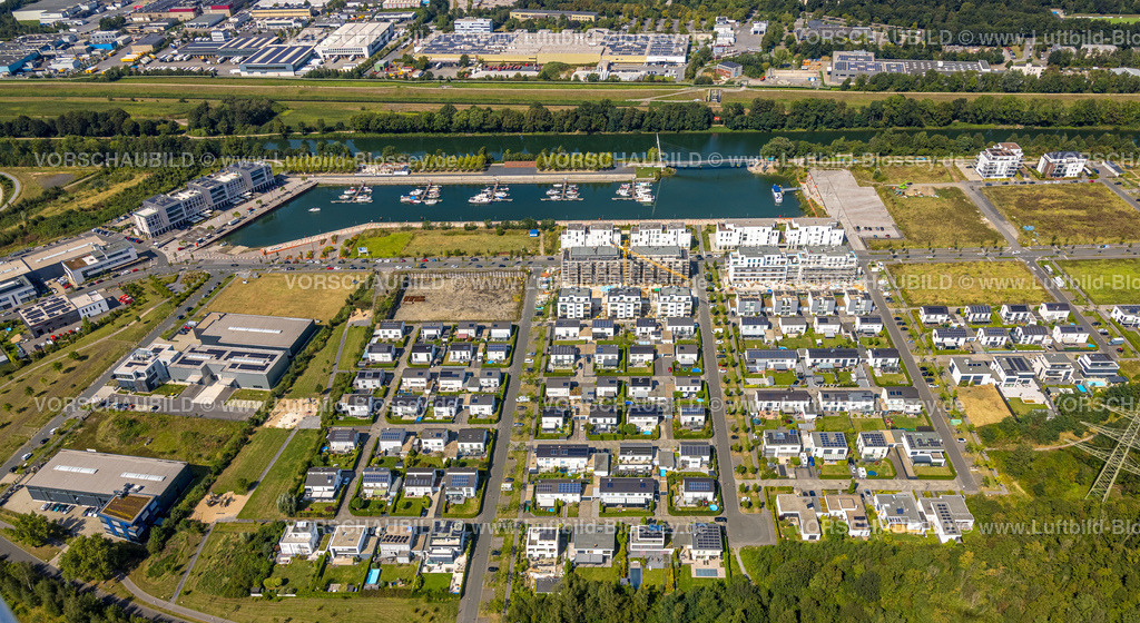 Gelsenkirchen240808683GE-Sued | Luftbild, neues Stadtquartier Graf Bismarck Wohnanlage und Stölting Marina Yachthafen am Rhein-Herne-Kanal, Anlegestelle für Boote, Bismarck, Gelsenkirchen, Ruhrgebiet, Nordrhein-Westfalen, Deutschland