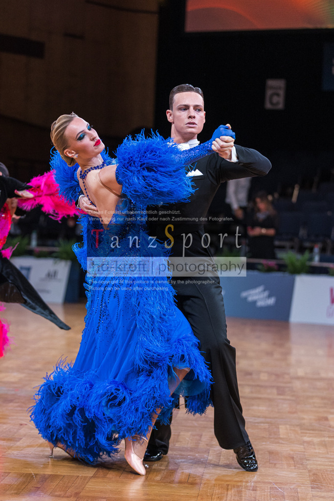 20250819_WDSF-Open-RS-Std_0138 | Tanzsportbilder, Standardtanz, Lateintanz, WDSF, DTV, LTVB, dancecomp, goc, hessen tanzt, blaues band der spree, walzer, tango, wiener walzer, slowfox, quickstepp, samba, rumba, cha-cha-cha, paso doble. jive, hd-kroft photography, turniertanzsport