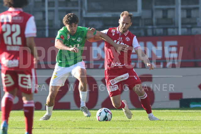 Grazer AK 1902 vs WSG Tirol – Austrian Bundesliga | Graz, Austria, 02.MAY.26 - SOCCER - ADMIRAL Bundesliga, Qualification Group, Grazer AK 1902 vs WSG Tirol. The image shows Moritz Wels (WSG Tirol) and Martin Kreuzriegler (GAK).