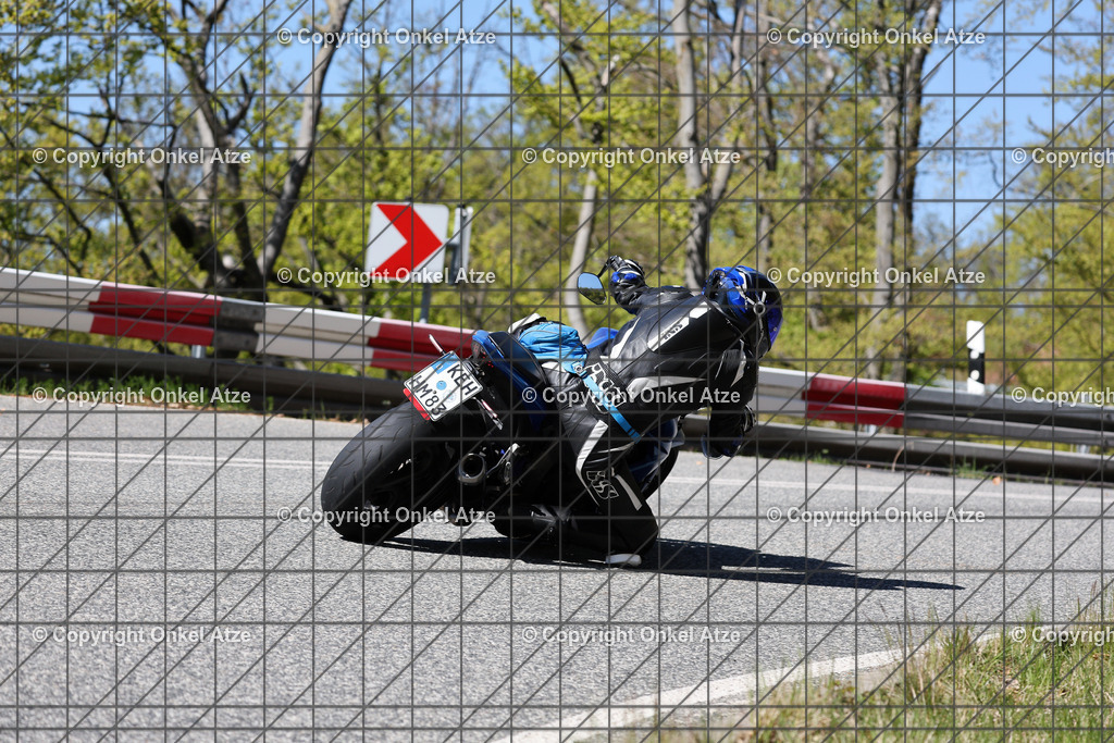 IMG_7652 | Fotograf am Kyffhäuser. Onkel Atze. Kyffhäuser Rennstrecke. Café36. Motorsportfotografie. - Realisiert mit Pictrs.com