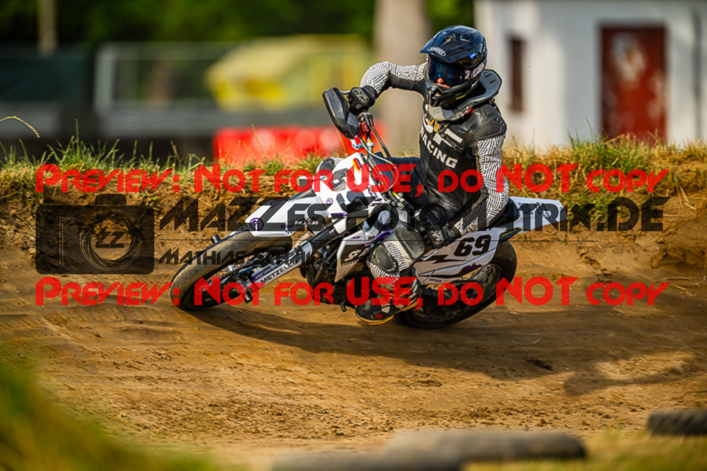 MaZZes_FotoMatrix_230701_6046 | S4