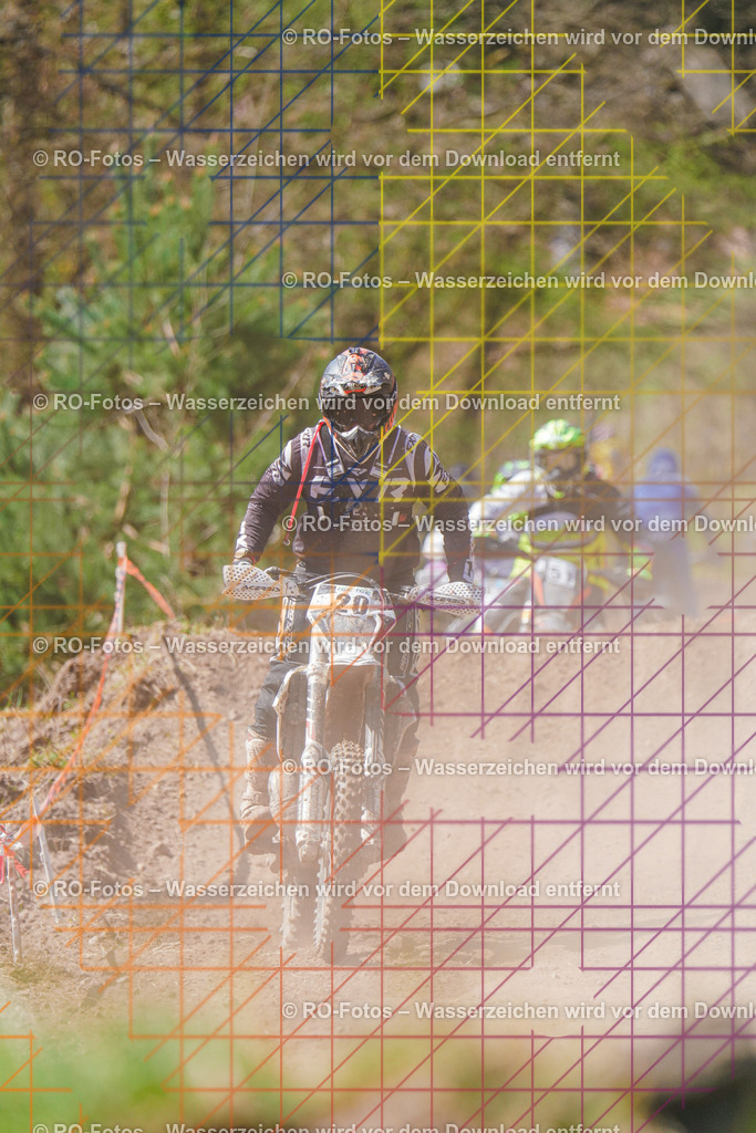 2 Lauf Mernes-696 | Sportfotografie von RO-Fotos: Motorsport, Motocross, Enduro, Laufveranstaltungen und Triathlon. Professionelle Fotos von Sportlern und Events. - Realisiert mit Pictrs.com